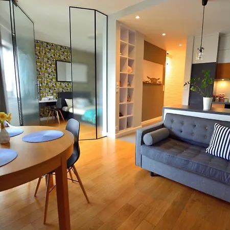 Apartment Zabkowska 5